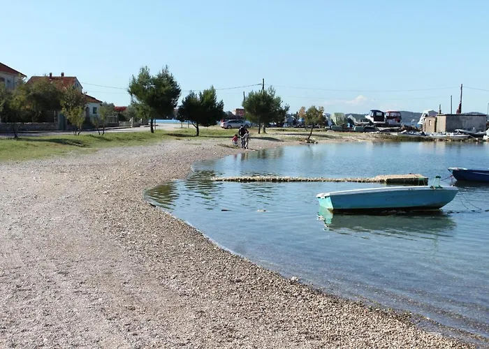 Апартаменты With A Parking Space Sukosan, Zadar - 14419